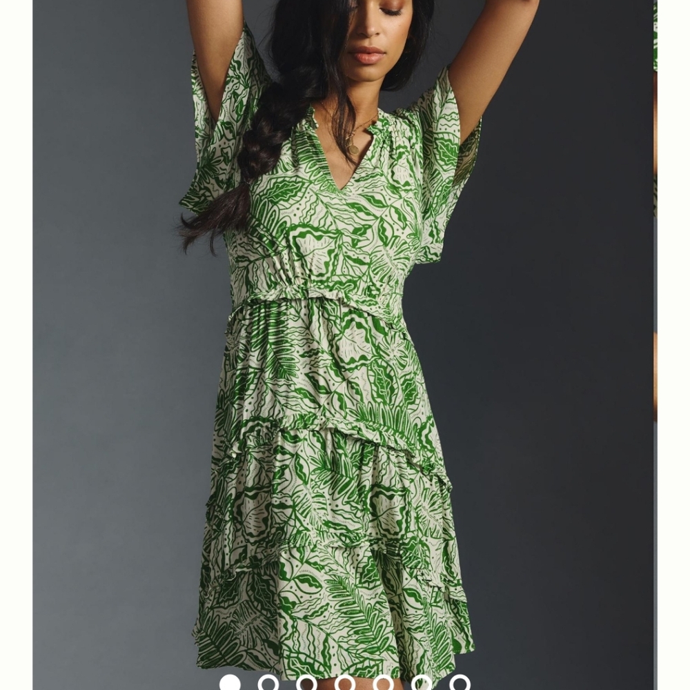 Anthropologie mini dress size large in green and white
